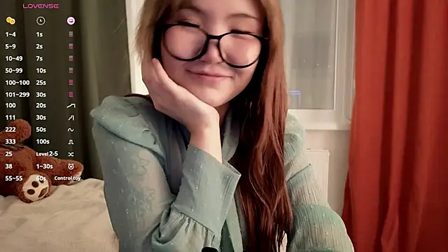 nullgirl online show from March 25, 2:17 am