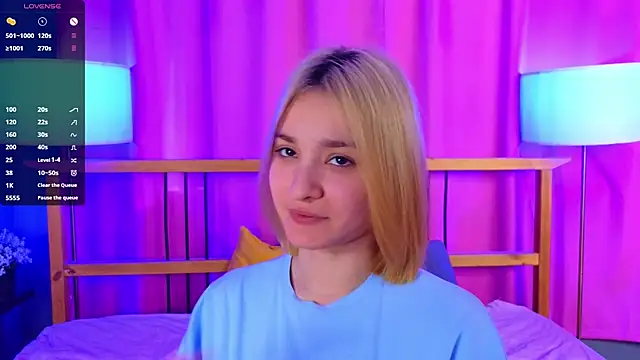 BarbaraGreen online show from April 23, 6:21 am