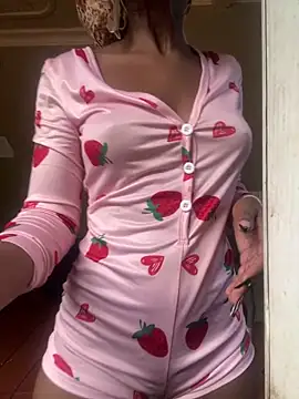 NaughtyShawdy online show from April 8, 6:15 am