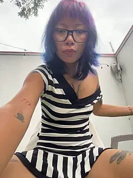 Namii cute online show from February 14, 2:30 pm