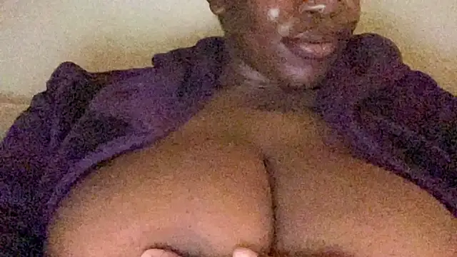 mayluvsu online show from March 12, 6:16 am