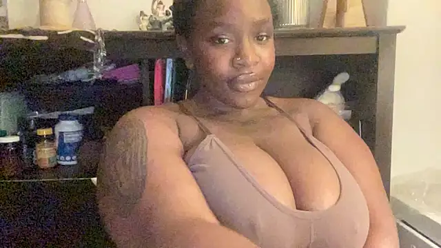 mayluvsu online show from April 18, 4:15 am