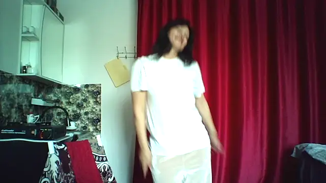 bella2322 online show from April 5, 5:50 am