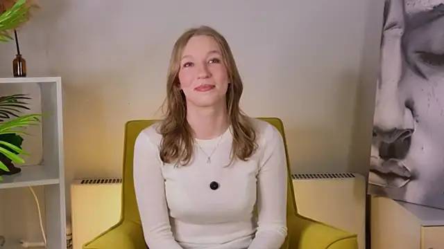 JoyeHappe online show from January 19, 7:48 am