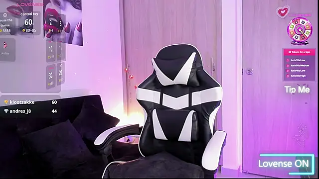 saray mendozaa online show from February 13, 11:50 pm