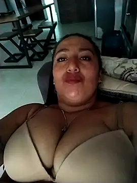 agathaklein online show from February 27, 2:39 pm