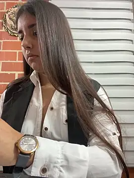 A-uroora online show from February 19, 7:41 am