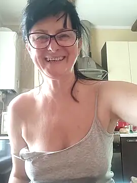 AliceSwan57 online show from May 18, 1:06 pm