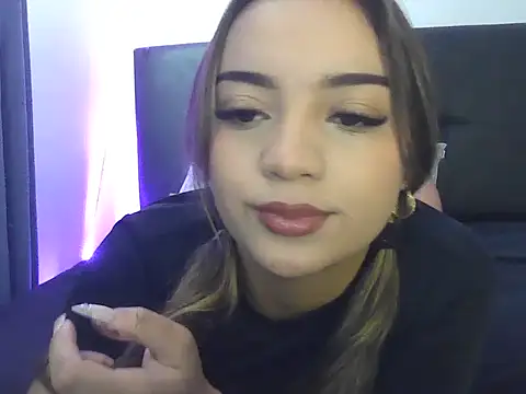 Itsgabyx online show from February 7, 3:49 pm