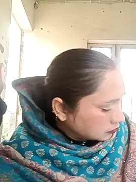 Cute-karisma1234 online show from February 1, 1:48 am