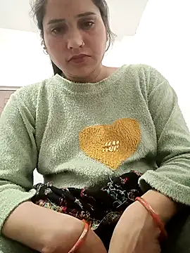 Cute-karisma1234 online show from February 3, 4:56 pm