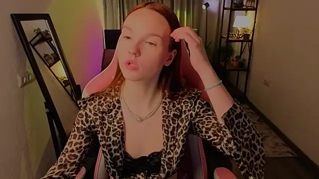 Mya Sun online show from February 6, 10:13 pm