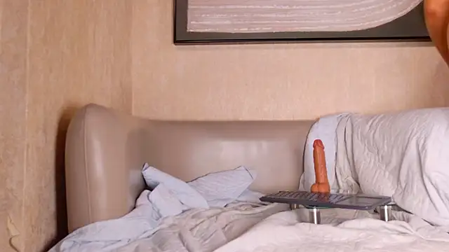 karol sm online show from February 15, 3:42 am