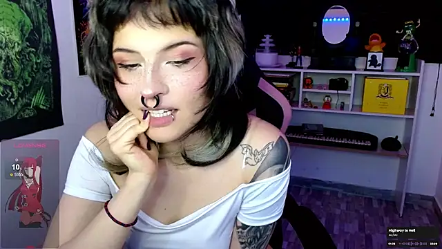 neena nyx  online show from June 3, 1:18 am