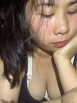 patry33 online show from May 2, 7:55 am
