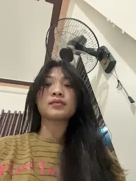 Lyn-be99 online show from February 11, 2:07 pm