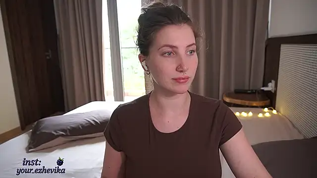 ItsEzheVika online show from March 16, 9:13 am