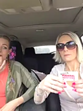 BeautifulFire23 online show from March 17, 3:27 pm