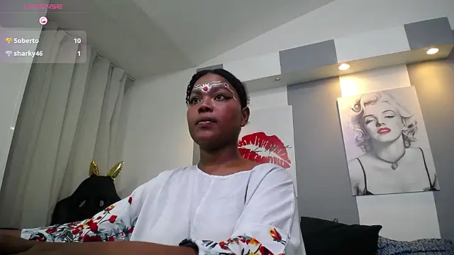 kavya suri  online show from February 5, 7:39 pm