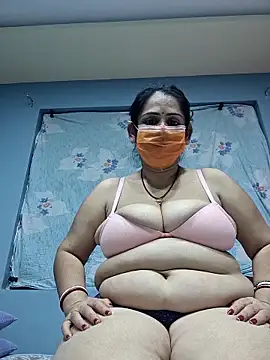 diyam4002 online show from February 17, 12:59 pm