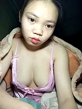 derylove  online show from February 18, 7:57 pm