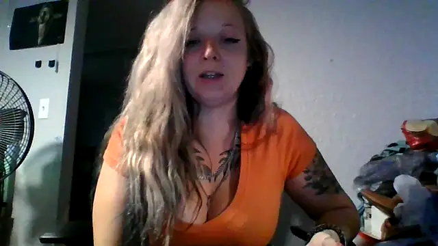Gypsymomma17 online show from June 14, 12:08 am