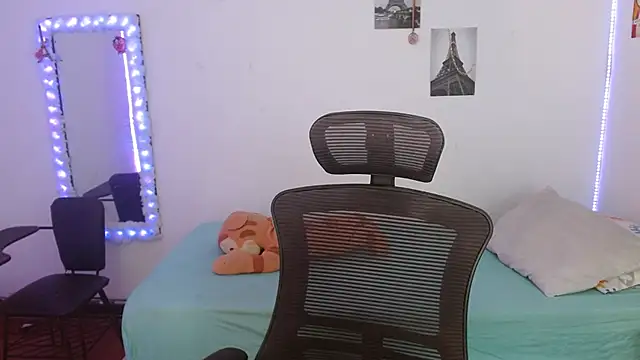 Lolitaa  VIP online show from February 6, 7:17 pm