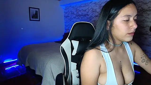 Camila IRoose online show from March 26, 9:16 pm