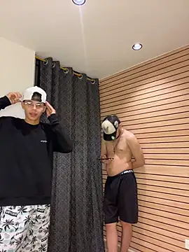 TheBatMansion online show from April 2, 4:10 am