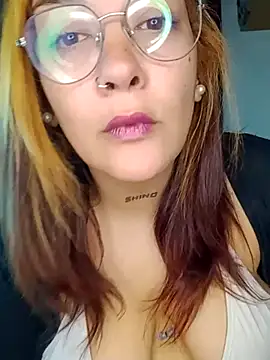 kuramaqueen online show from June 28, 8:04 pm