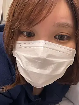  3 mNm 3  online show from April 8, 2:41 pm