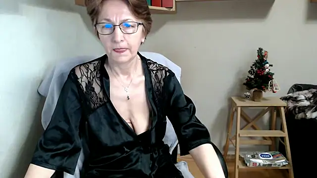 katemodel online show from January 8, 7:34 am