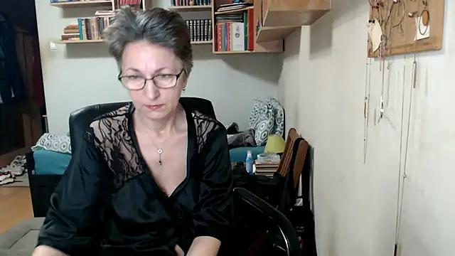 katemodel online show from September 20, 7:28 am