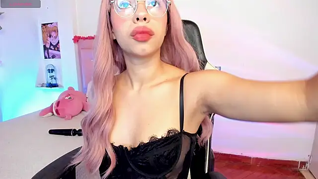 Lisaacute online show from February 20, 4:30 pm