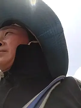 Neoone 1 online show from April 25, 4:37 am