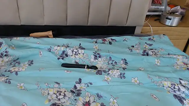 XxxExoticxx27 online show from April 3, 1:42 pm