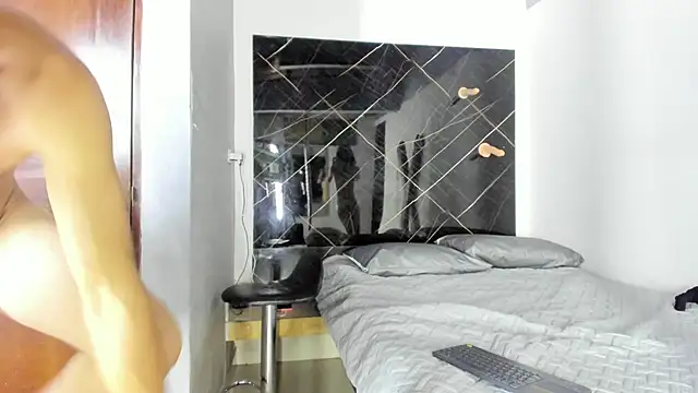 Bonniie 23 online show from February 11, 4:03 am