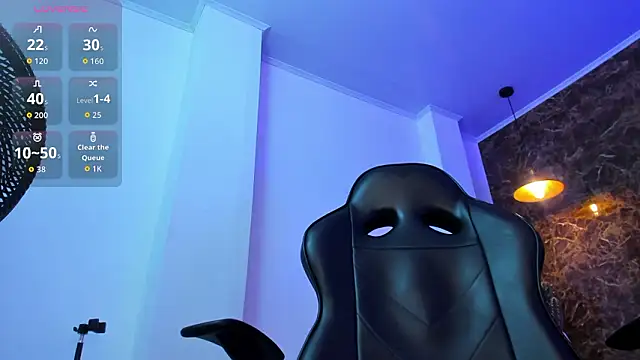 Hanna Becker  online show from March 24, 3:17 pm