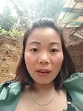 Ella-aa online show from February 22, 7:09 am