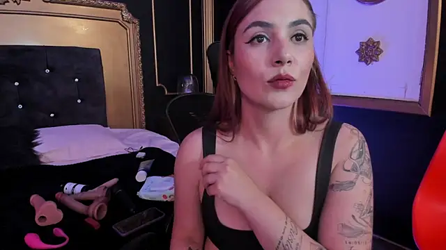 Kylie Gomez online show from April 7, 3:41 am