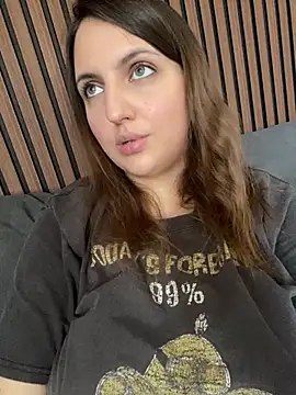 AliceDesmee online show from August 9, 12:09 pm
