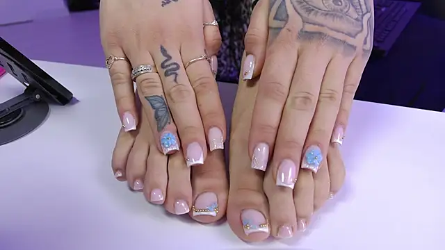 AnnastasiaJune online show from April 1, 1:41 pm