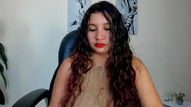 Victoria Rosee online show from February 11, 1:01 pm