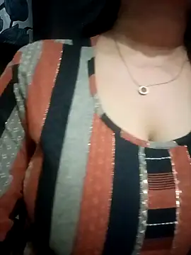 PARI51 online show from March 18, 8:58 pm