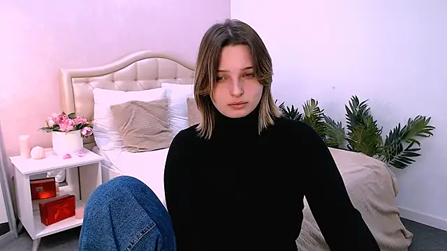 meowseduce online show from February 7, 8:45 pm