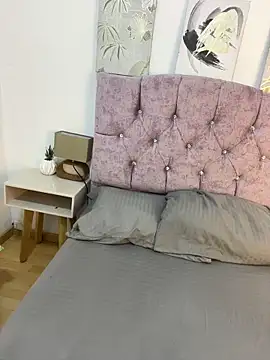 Annie bonnie  online show from March 27, 11:33 am