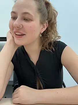 AsynaYuuki online show from March 20, 6:13 pm