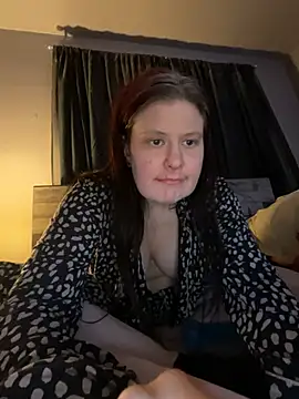 JulietteLatte online show from February 1, 2:32 am