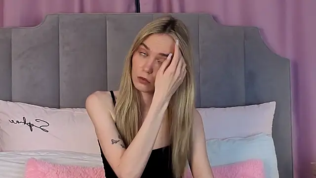 NikkiRyx online show from June 7, 4:14 pm