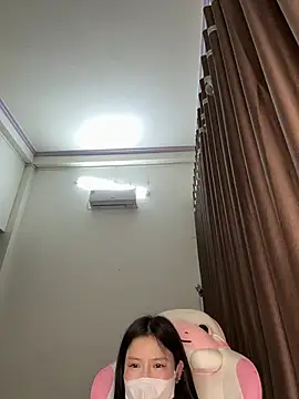 wang1472581 online show from March 4, 1:50 pm